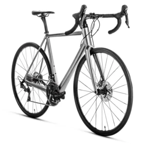 Rower szosowy na białym tle z możliwością dodania logo marki